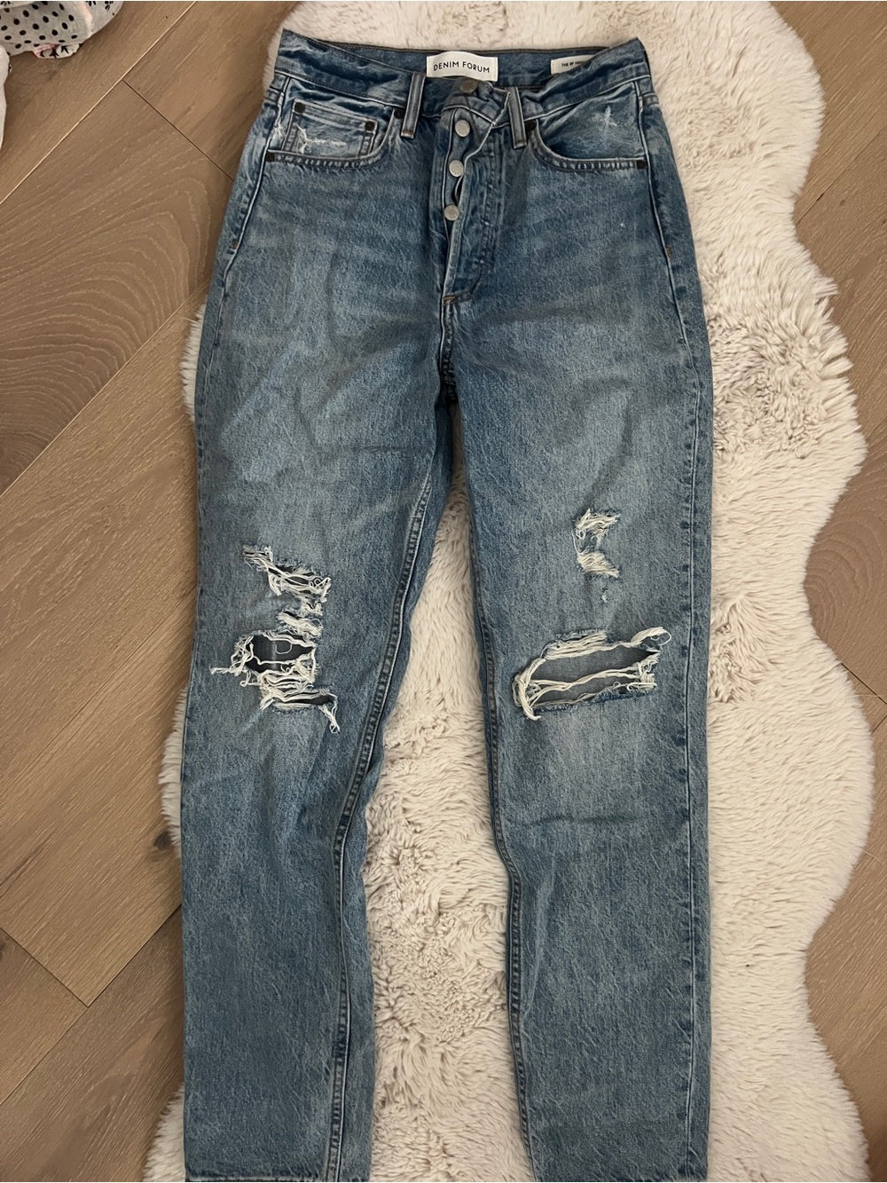 ARITZIA Denim Forum Distressed High-Rise Vintage Wash Jeans